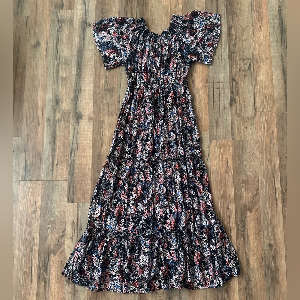 Floral Maxi Dress with Short Sleeves - Picture 7 of 7
